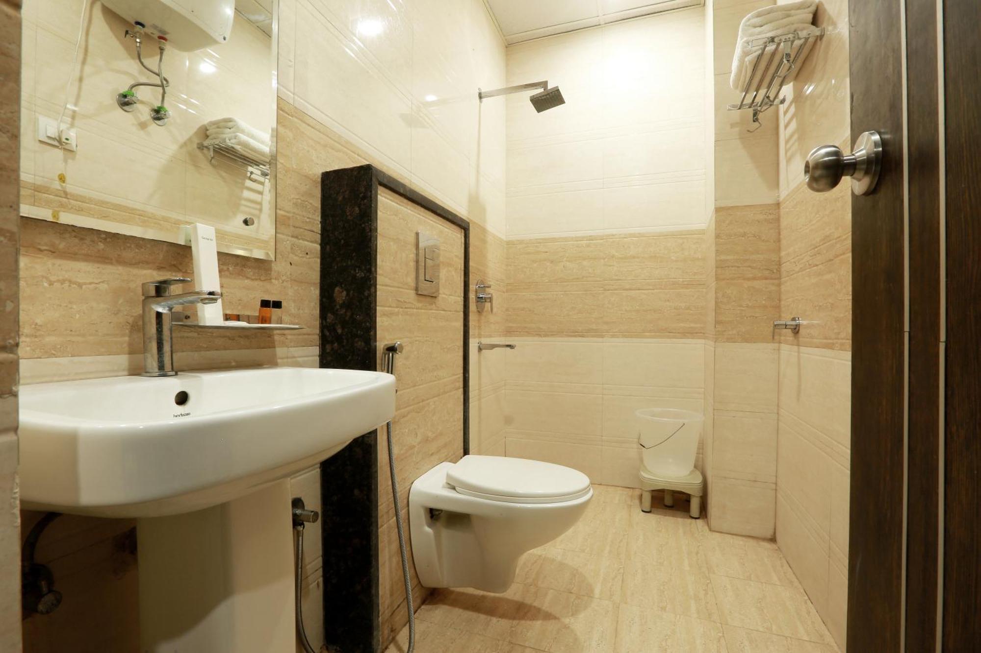 Airport Delhi Aerocity Inn Plaza 新德里 外观 照片